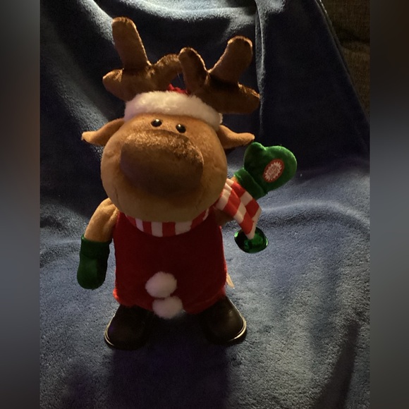 Christmas Musical Characterters-Set of Three - Picture 8 of 16